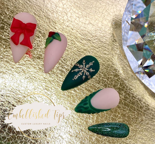 Under The Mistletoe - Embellished Tips